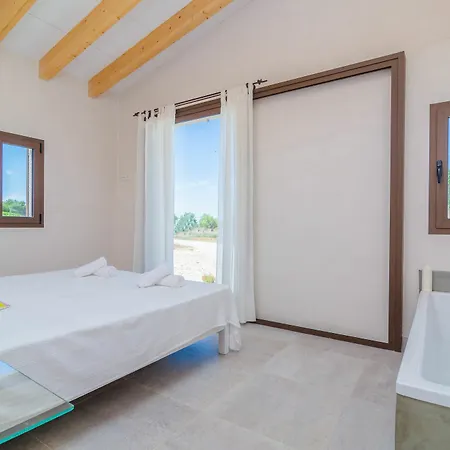 Iris Hotel